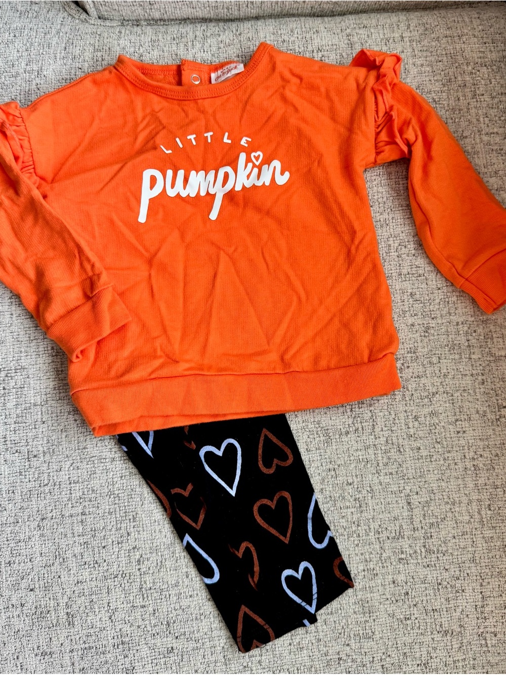 Cat & Jack Orange "Little Pumpkin" Top with Black Heart Print Leggings